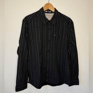 Quiksilver Men’s Striped Button Up Shirt (M)